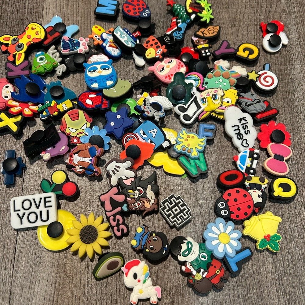 96 Colorful Cartoon Shoe Charms/ jibbits